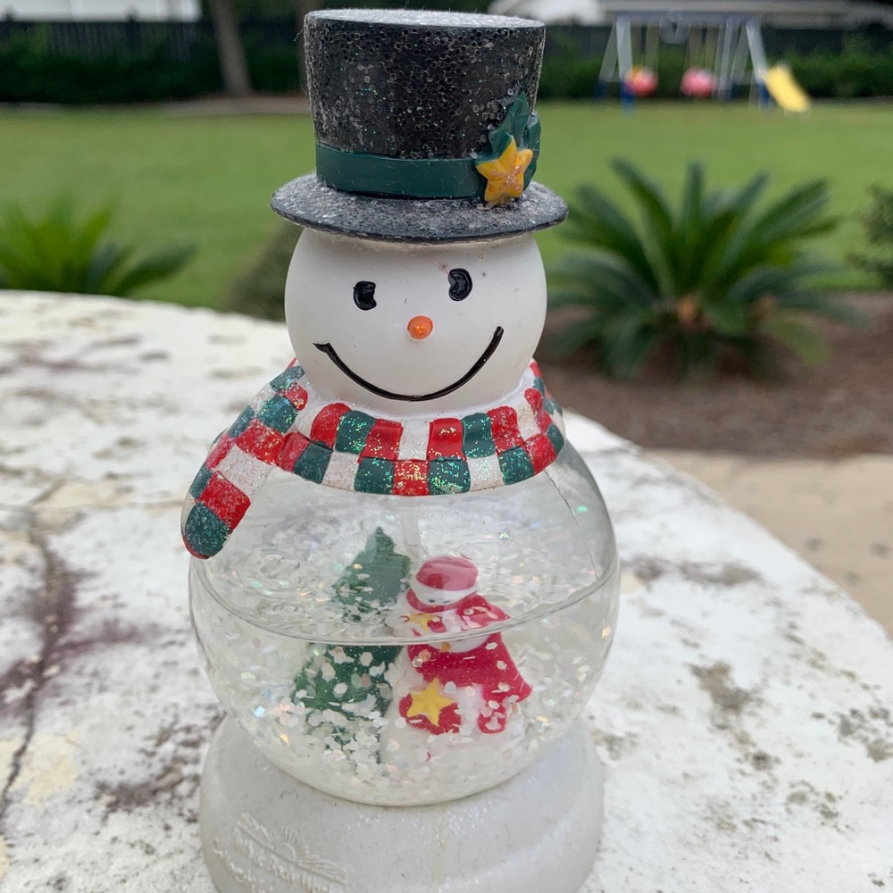 Bath and body works snowman snow globe body spray - Picture 3 of 4